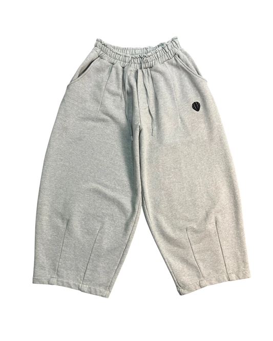 grey sweat balloon pants