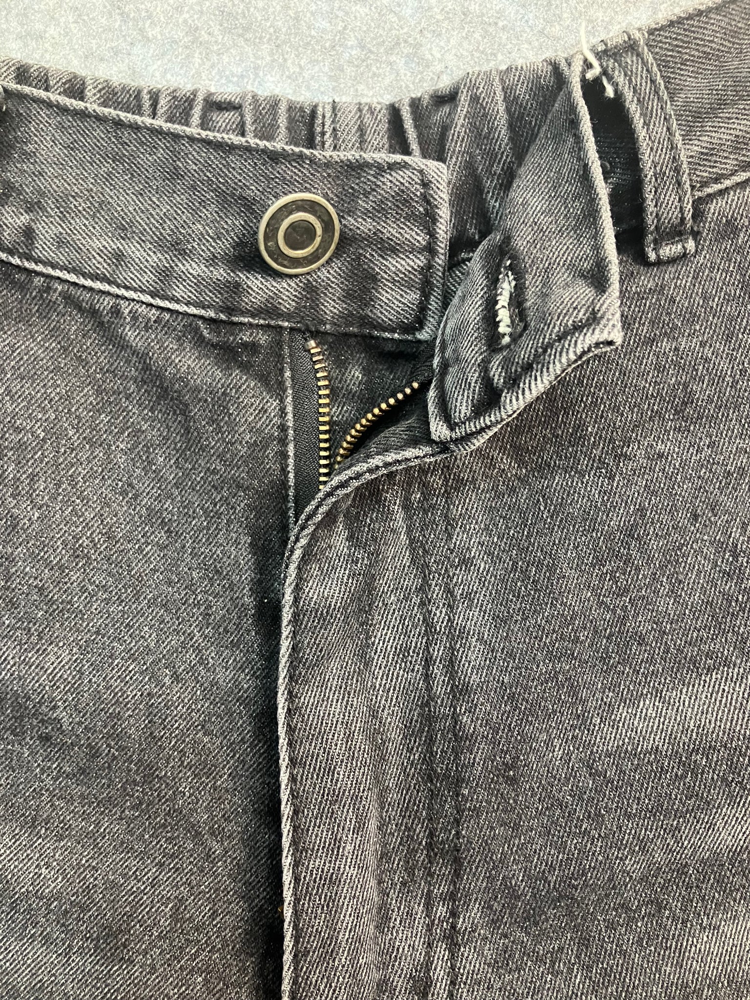 black medium baggy jeans