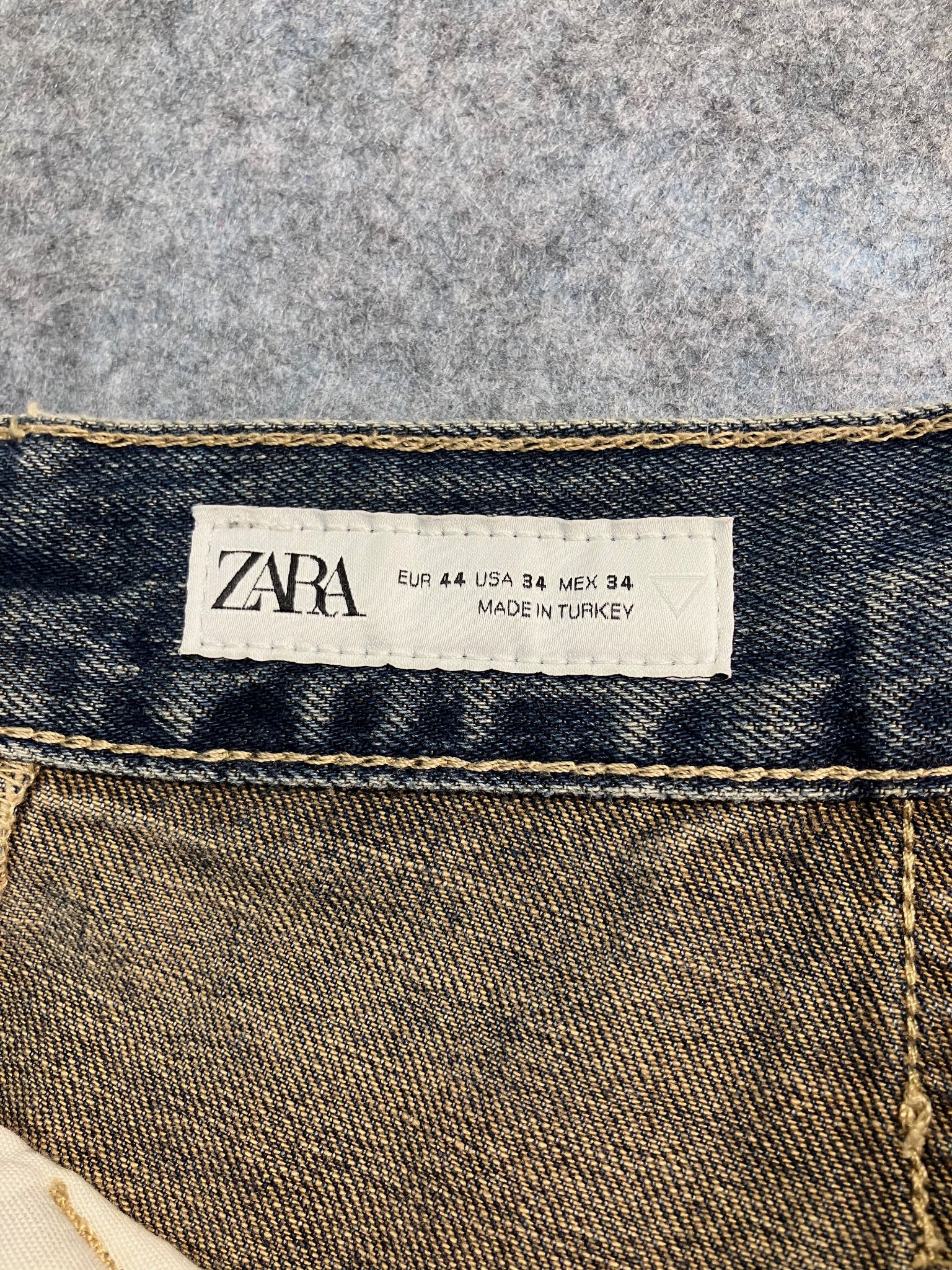 blue y2k baggy jeans