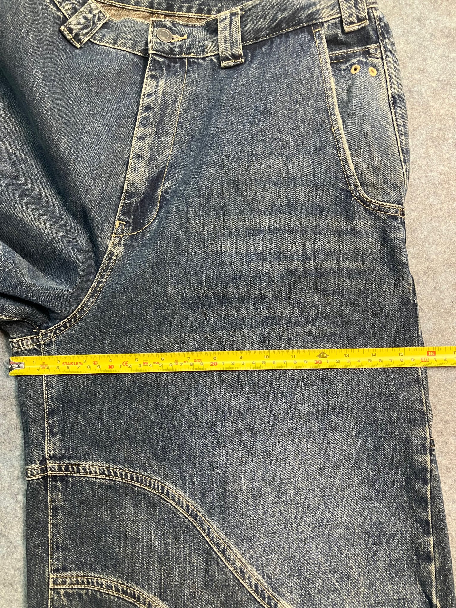 blue y2k baggy jeans