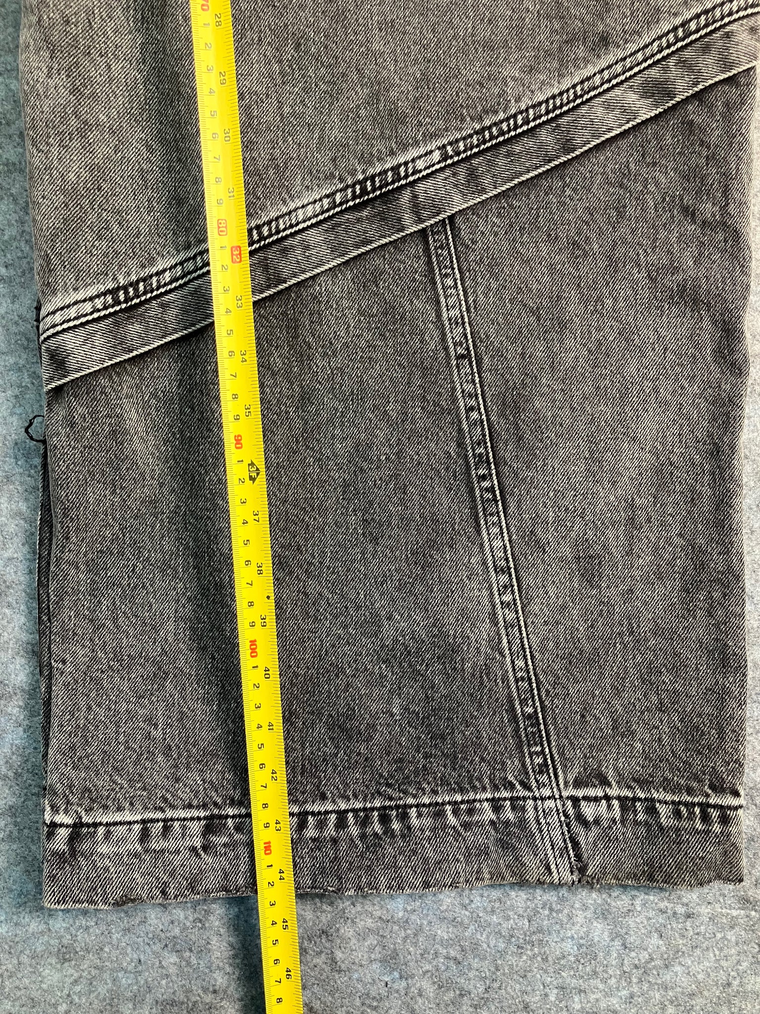 black y2k baggy jeans