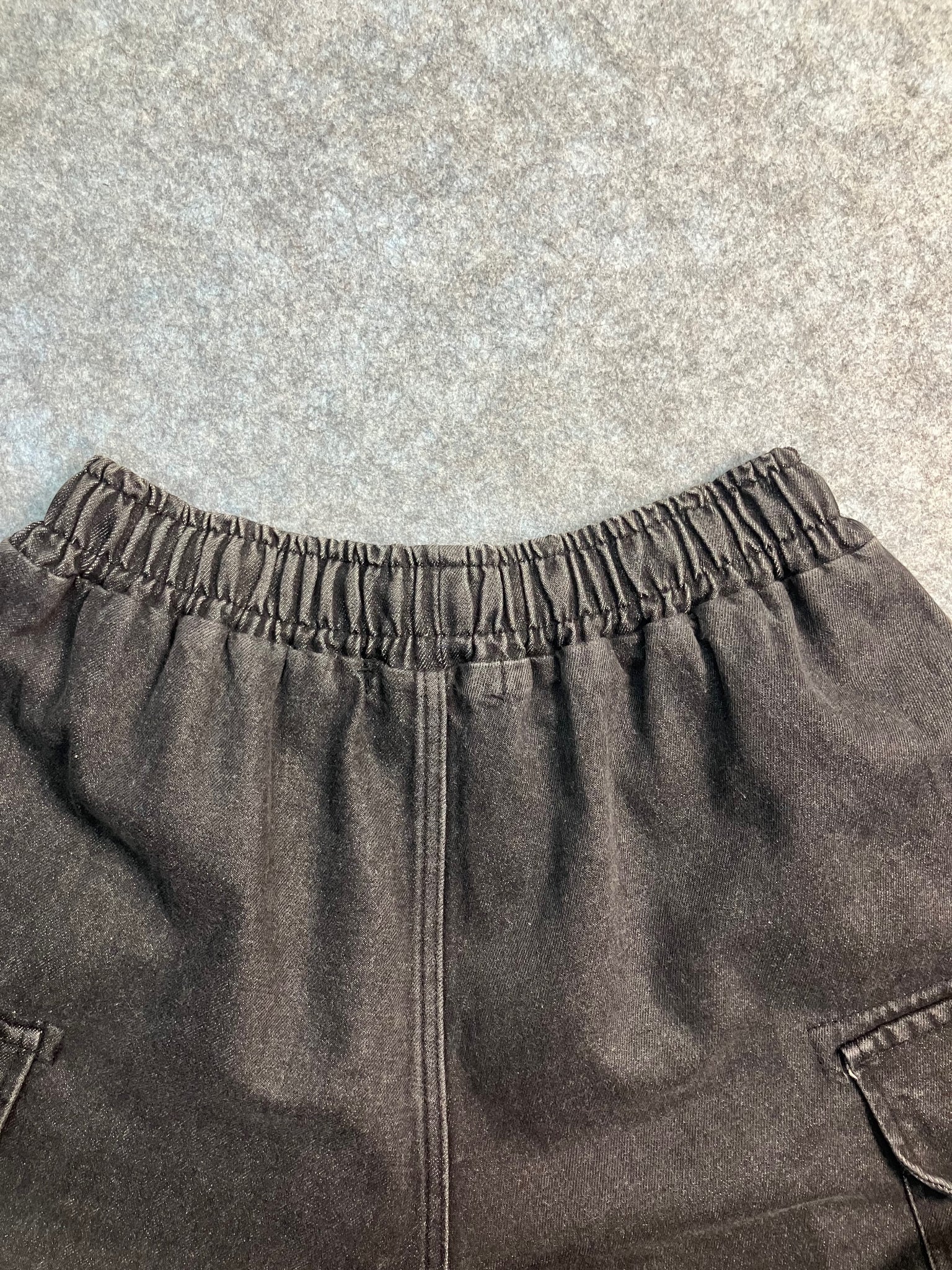 black cargo balloon jeans