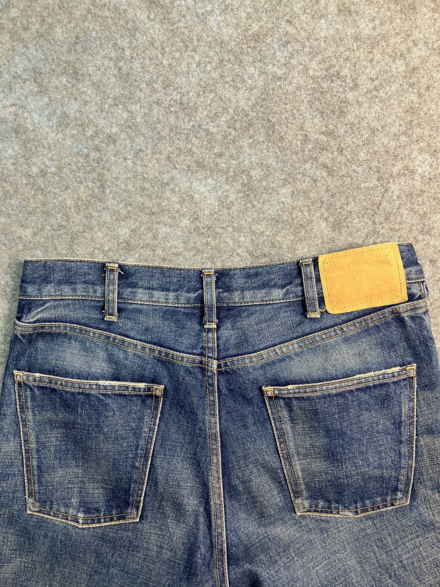 blue jumbo wide-leg jeans