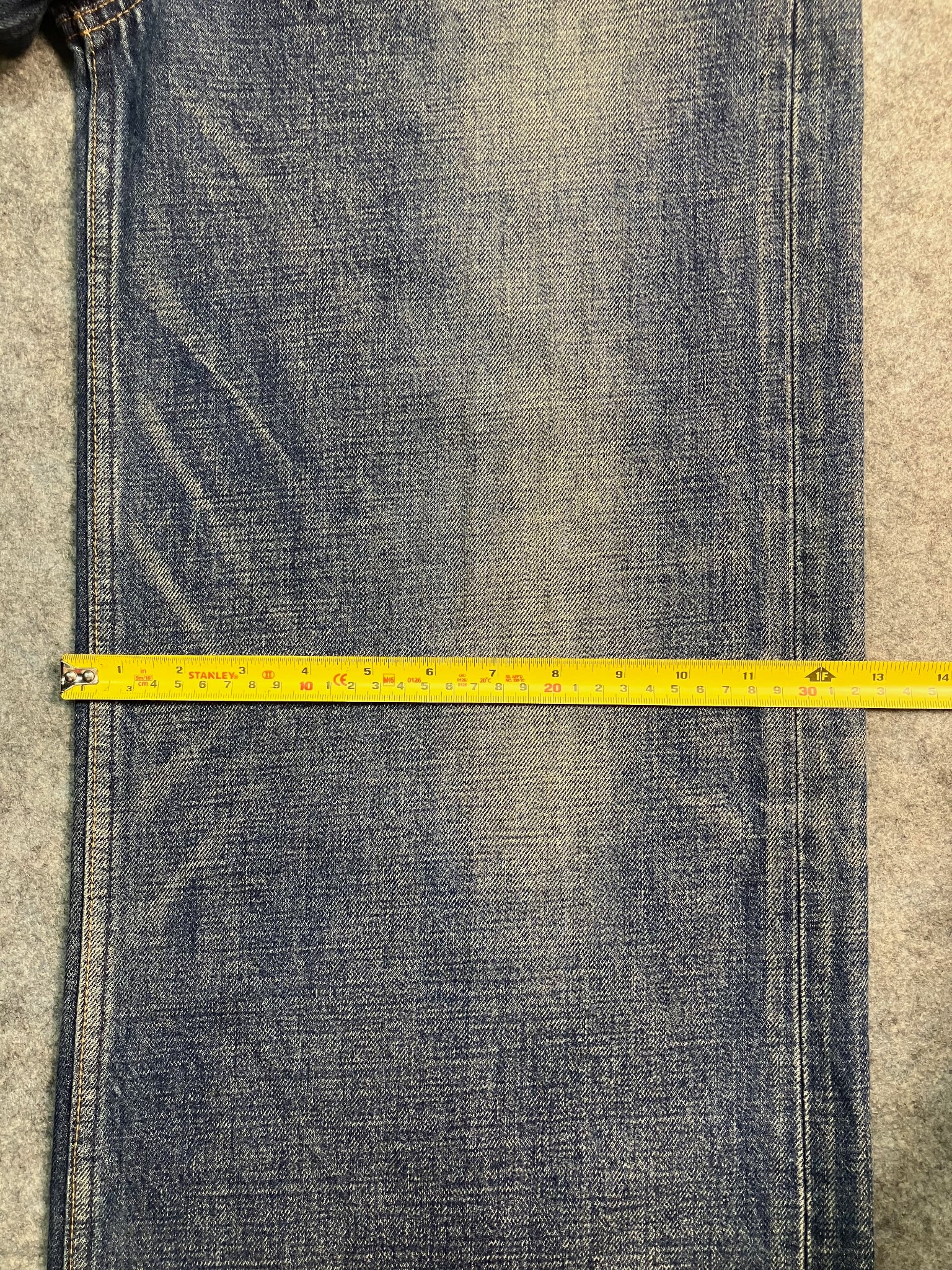 blue jumbo wide-leg jeans