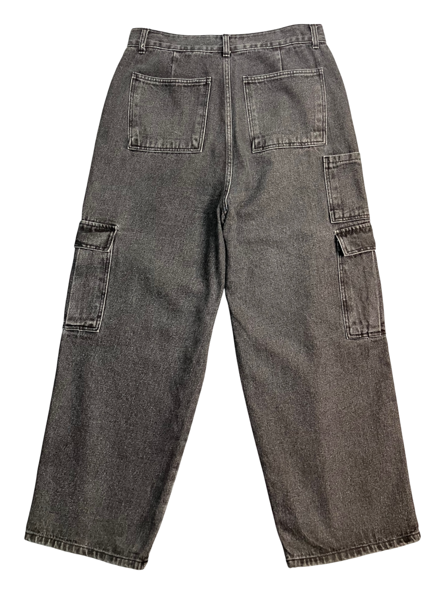 black cargo baggy jeans