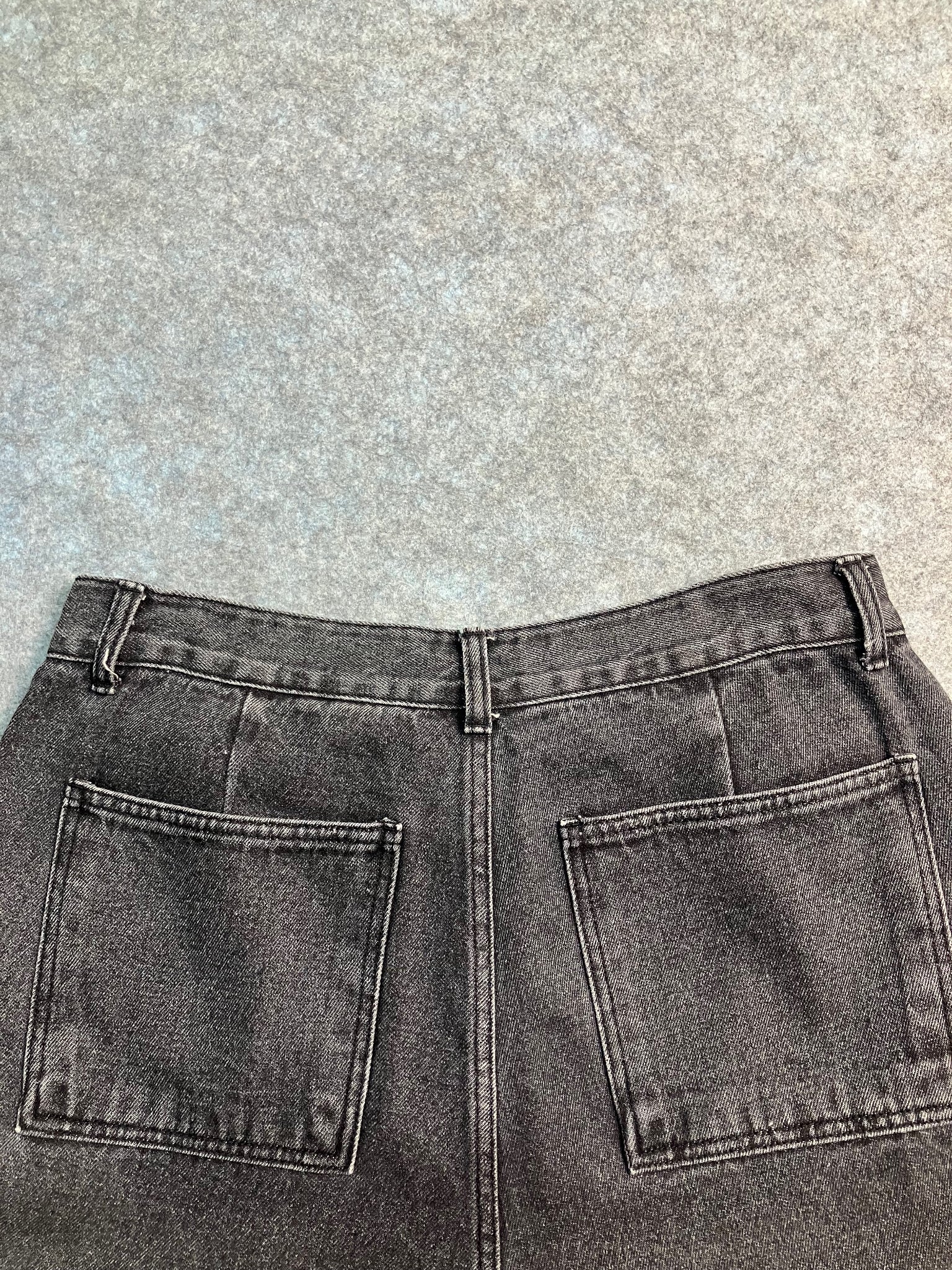 black cargo baggy jeans