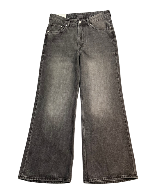 black loose-fit jeans