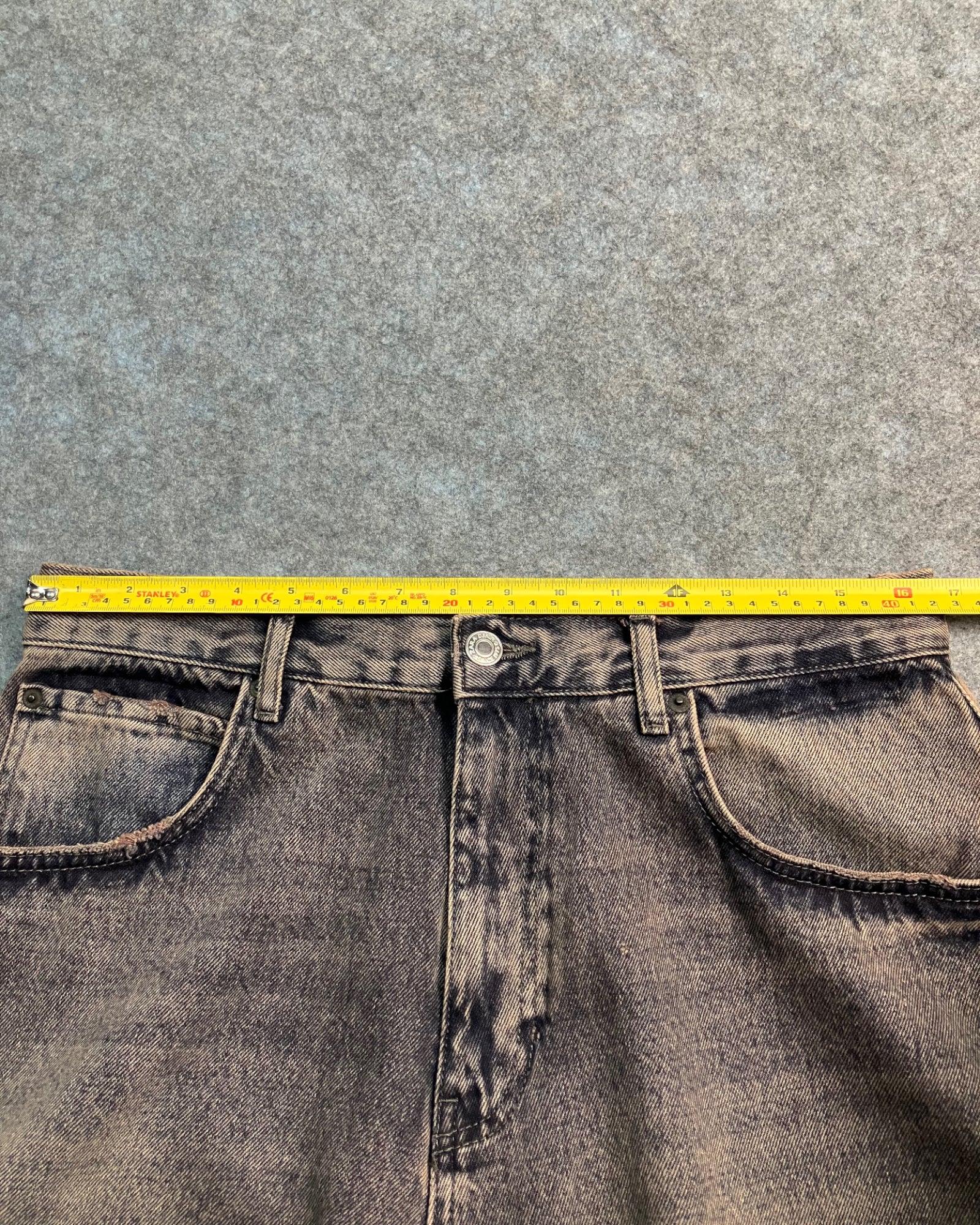 black loose-fit jeans