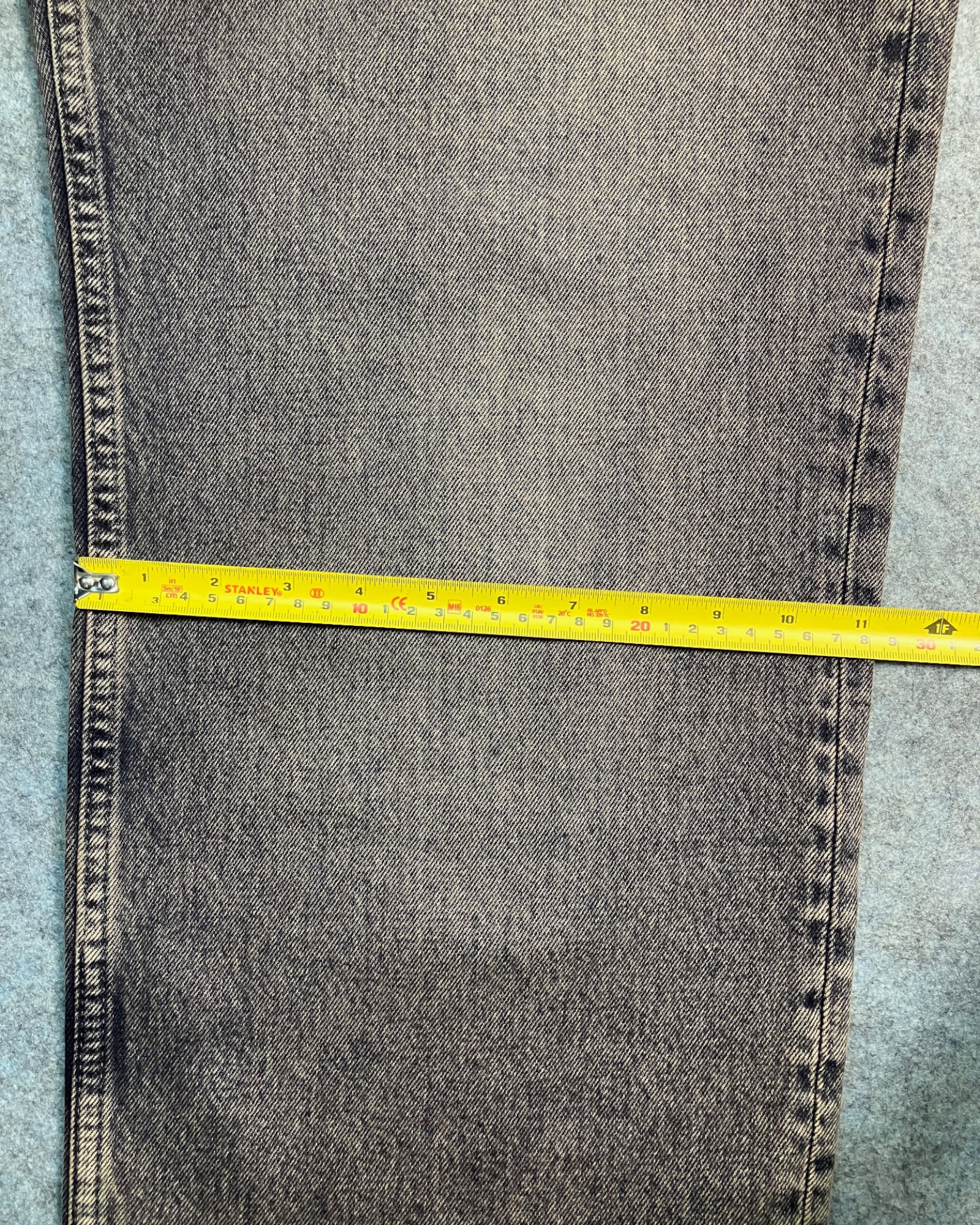 black loose-fit jeans