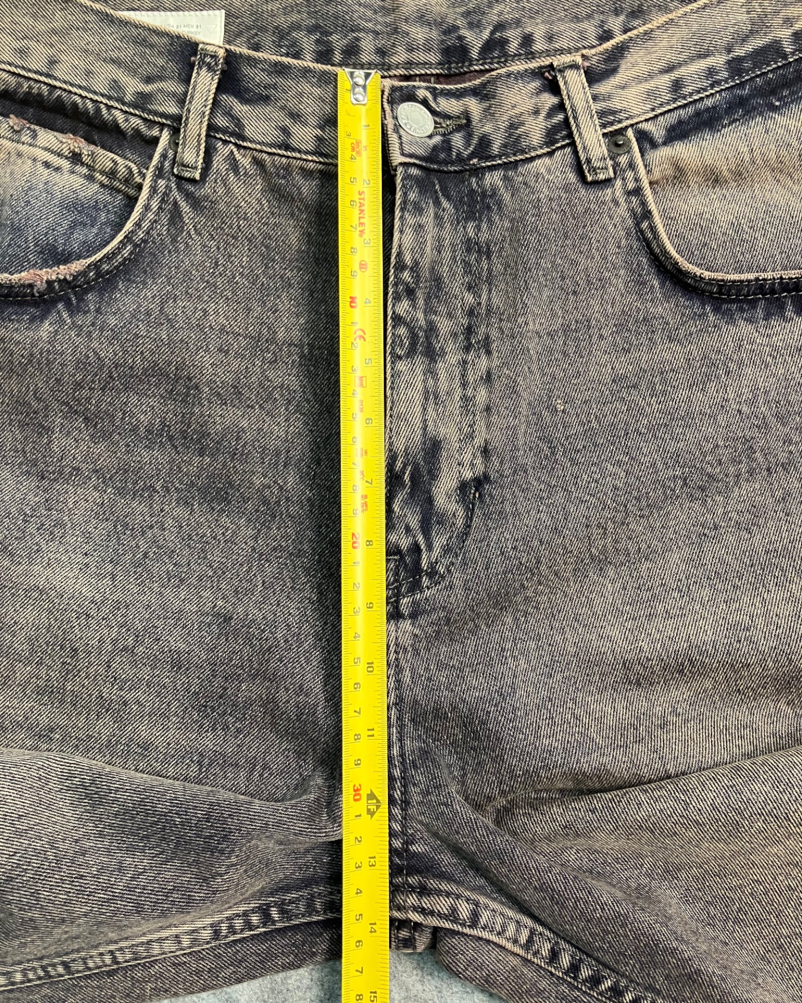 black loose-fit jeans