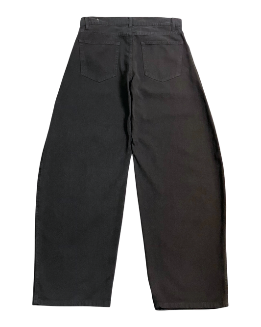 black medium balloon jeans