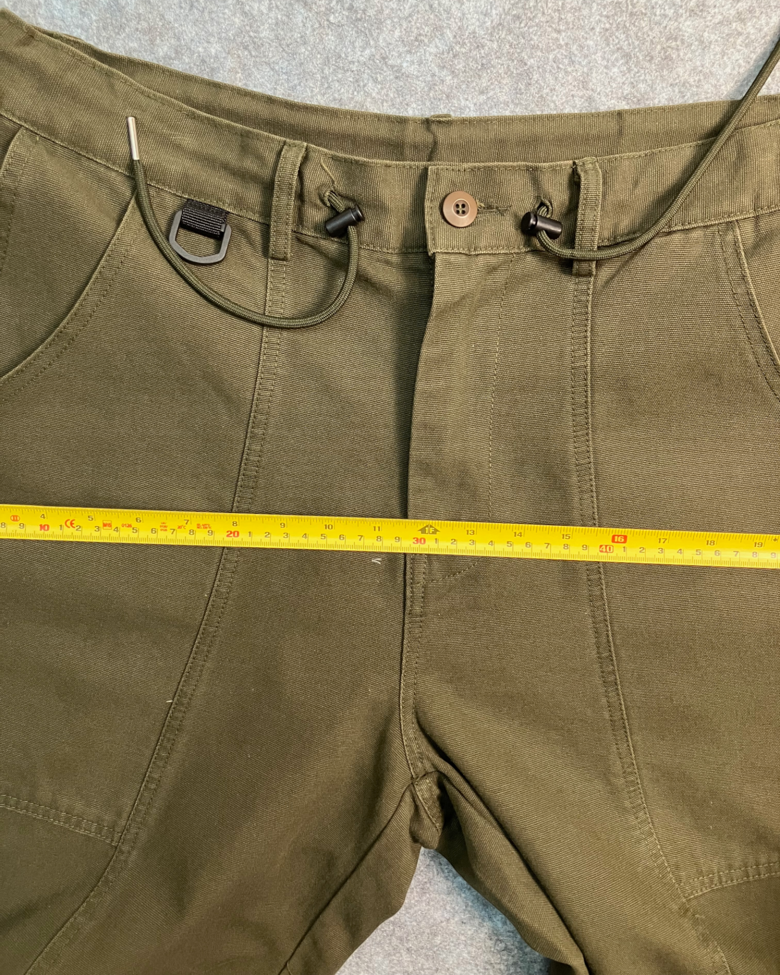 khaki baggy pants