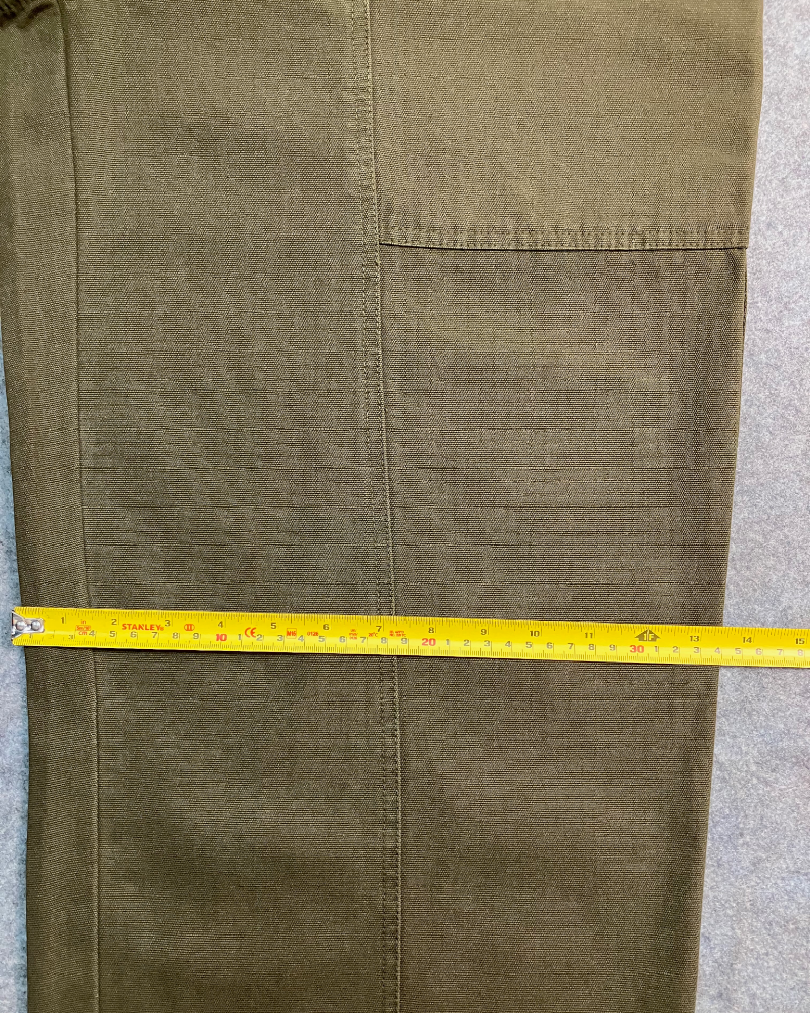 khaki baggy pants