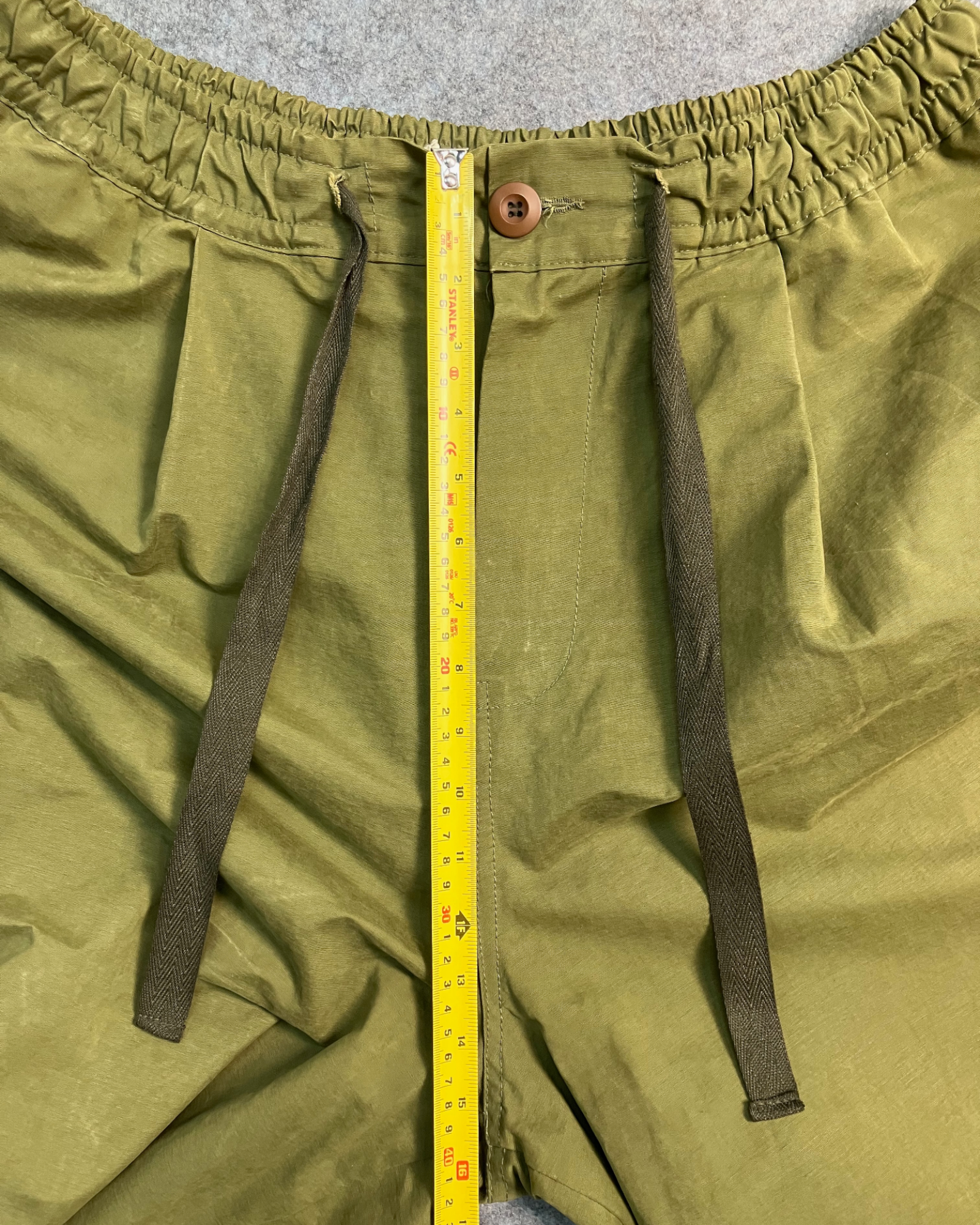 khaki cargo balloon-pants