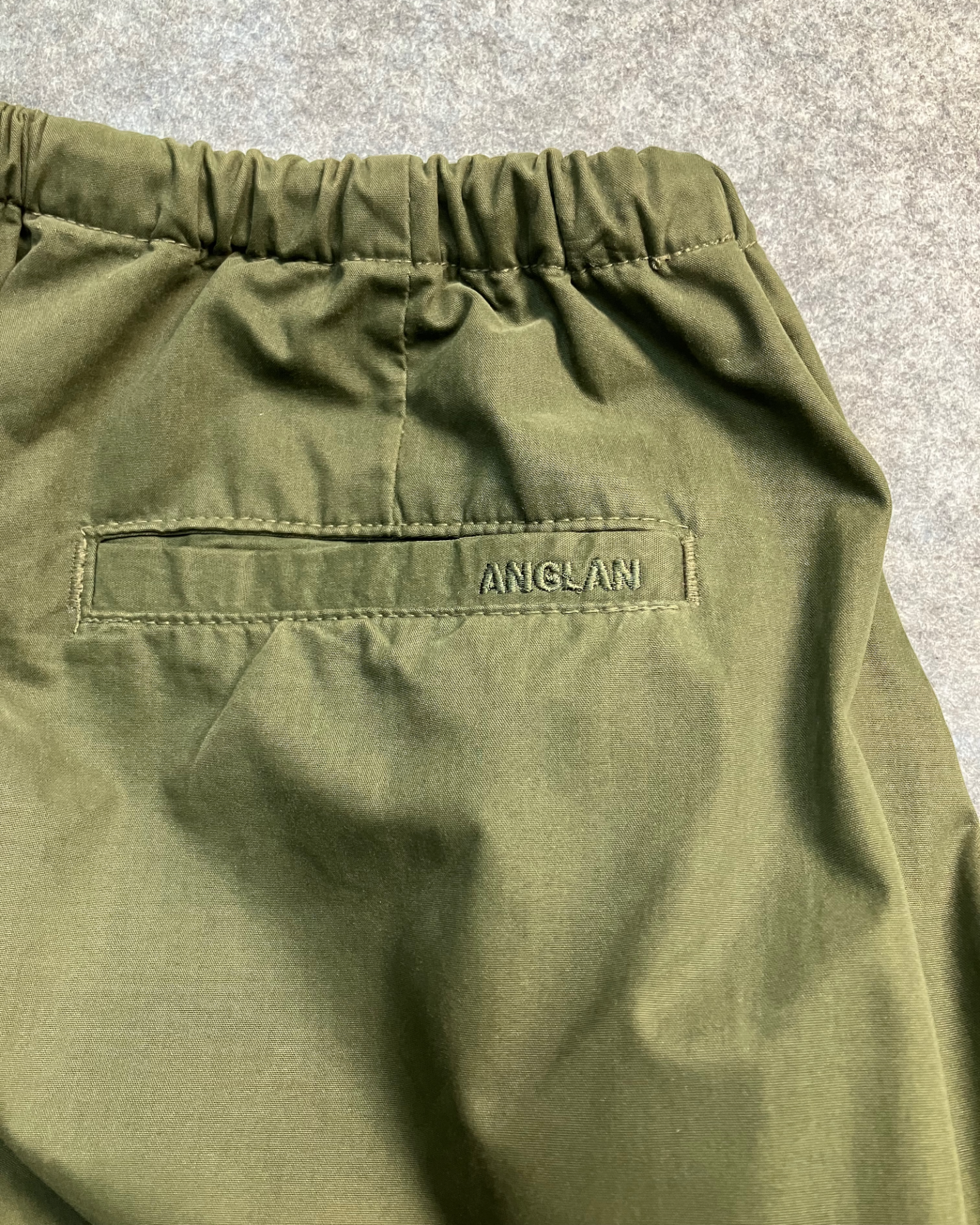 olive cargo balloon-pants