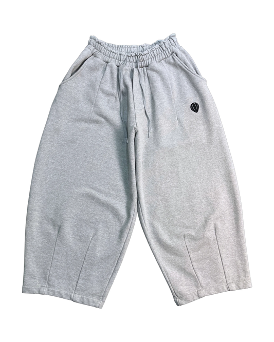 grey sweat balloon pants