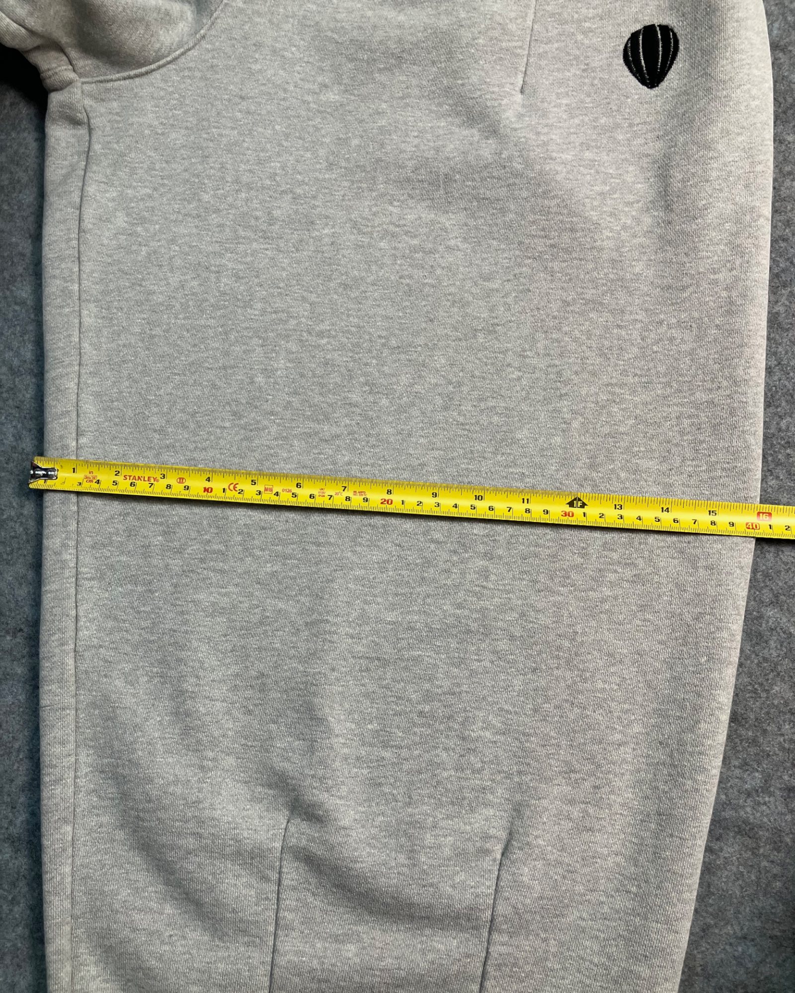 grey sweat balloon pants