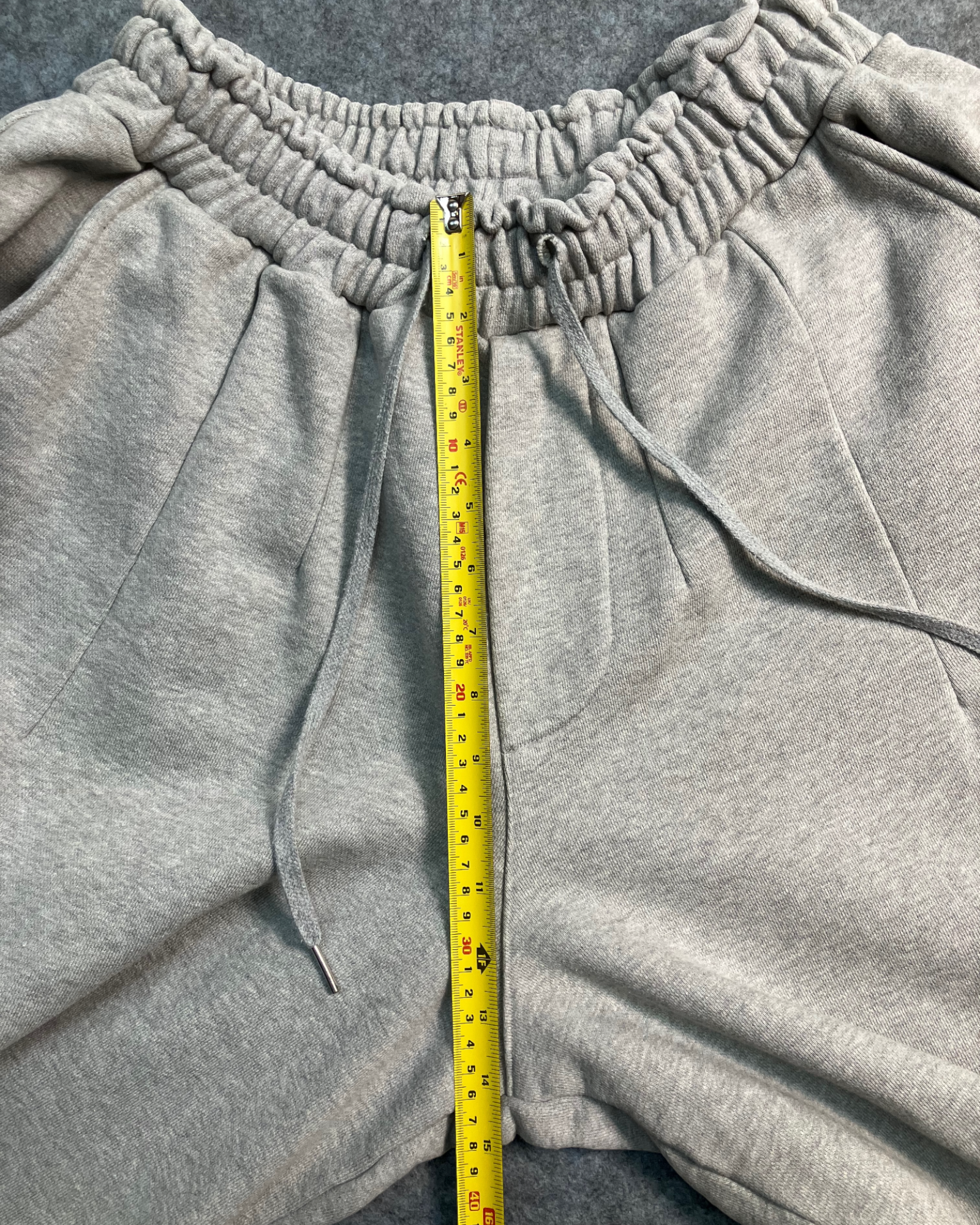 grey sweat balloon pants