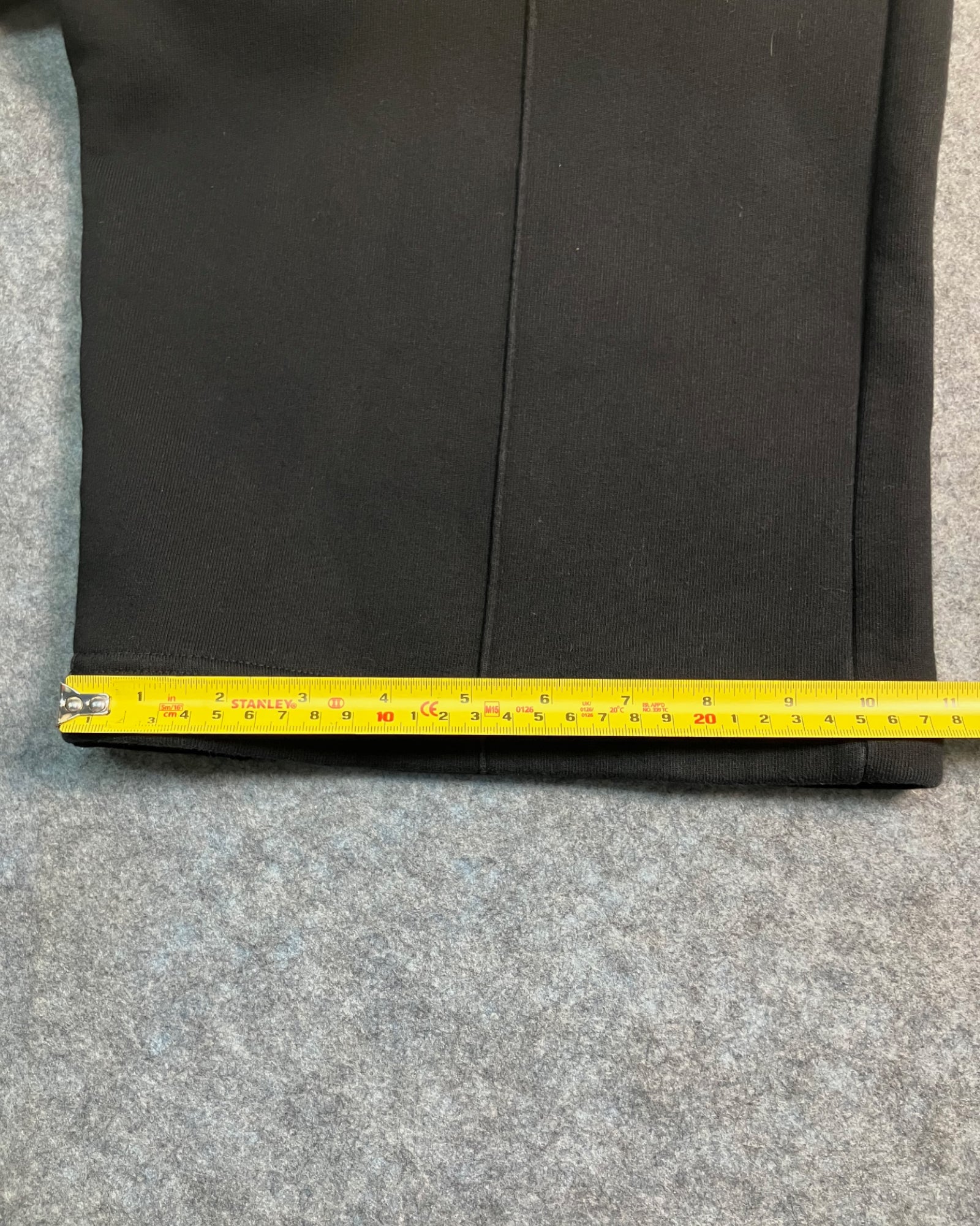 black loose-fit pants