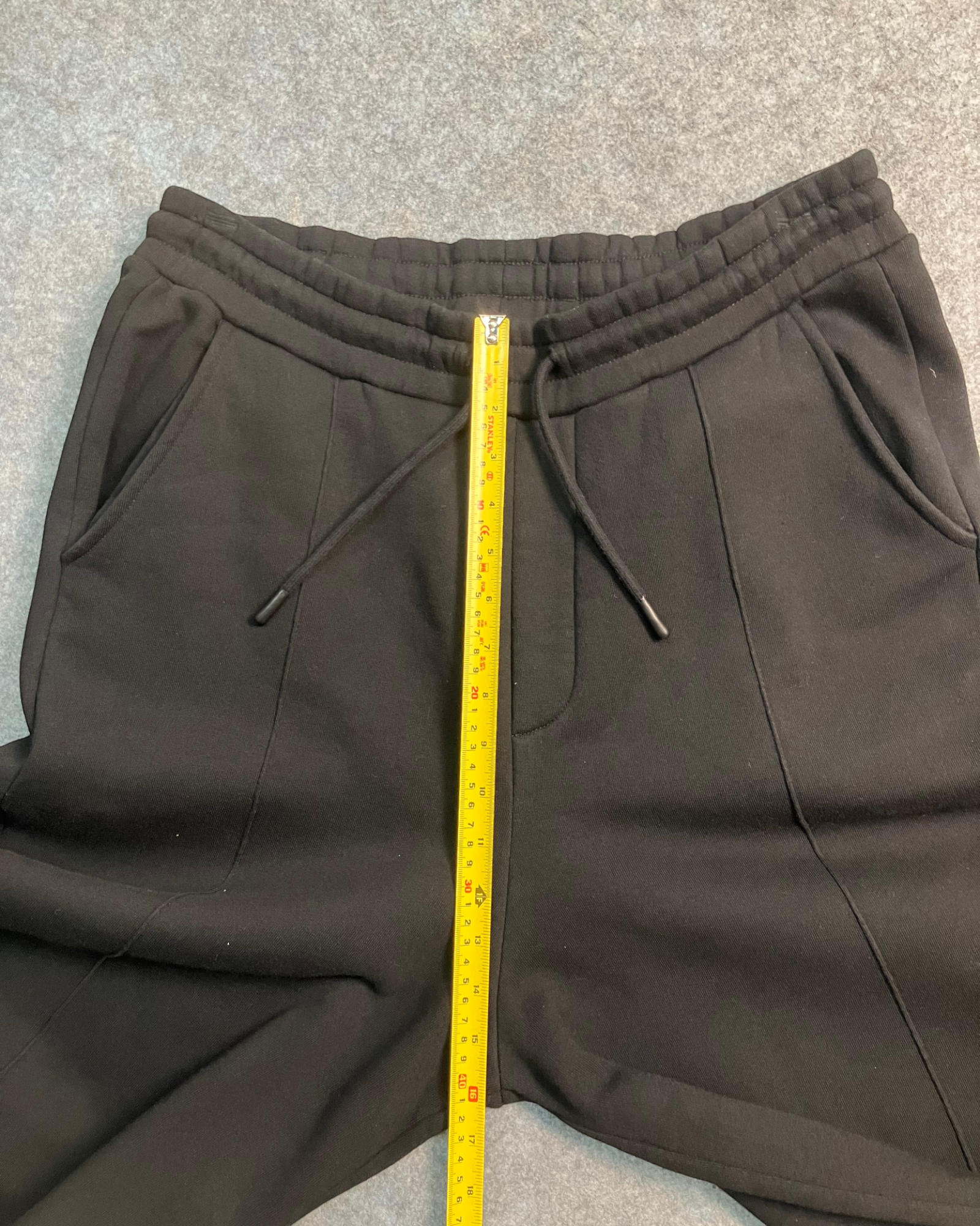 black loose-fit pants