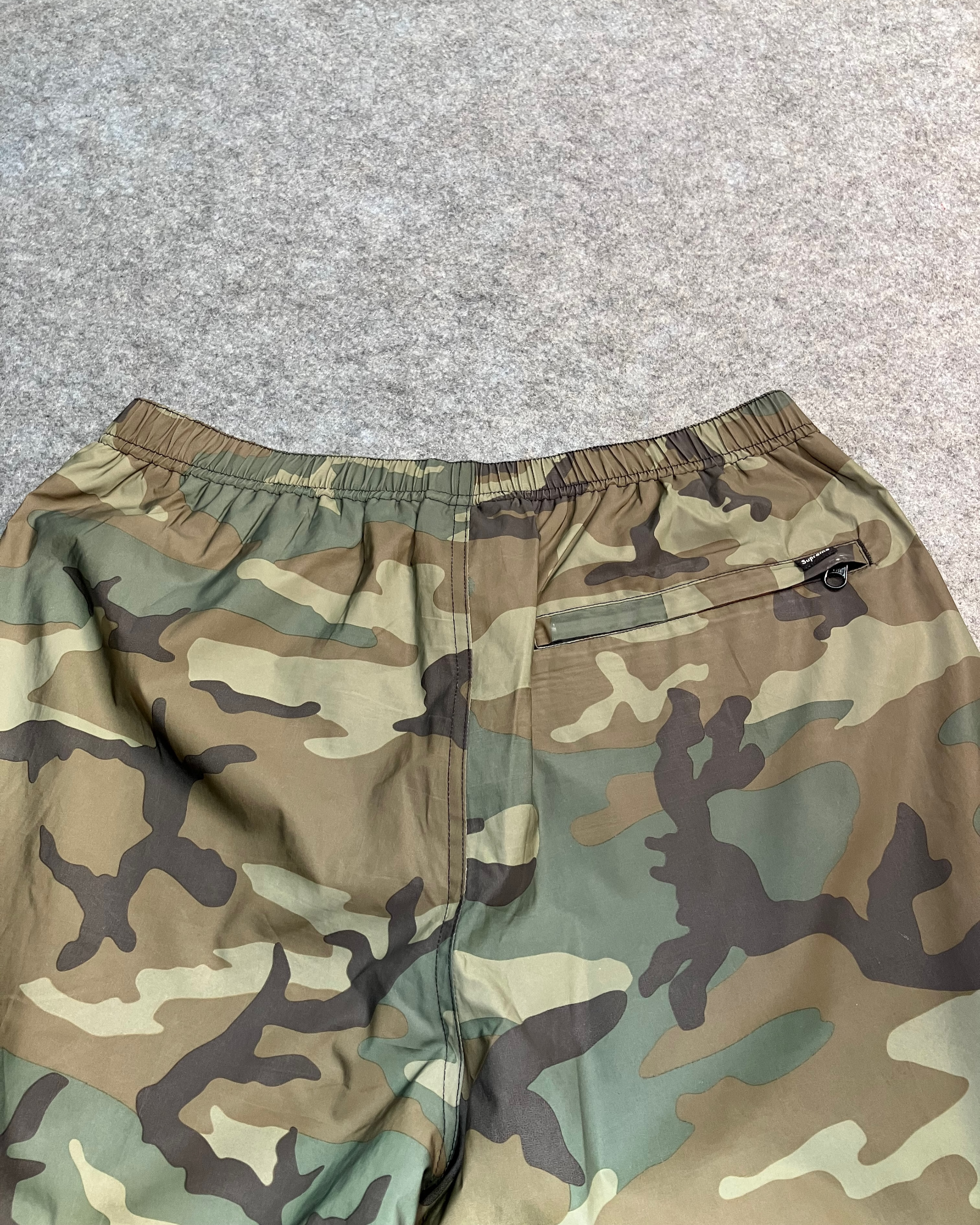 olive camo reflect sweat-pants