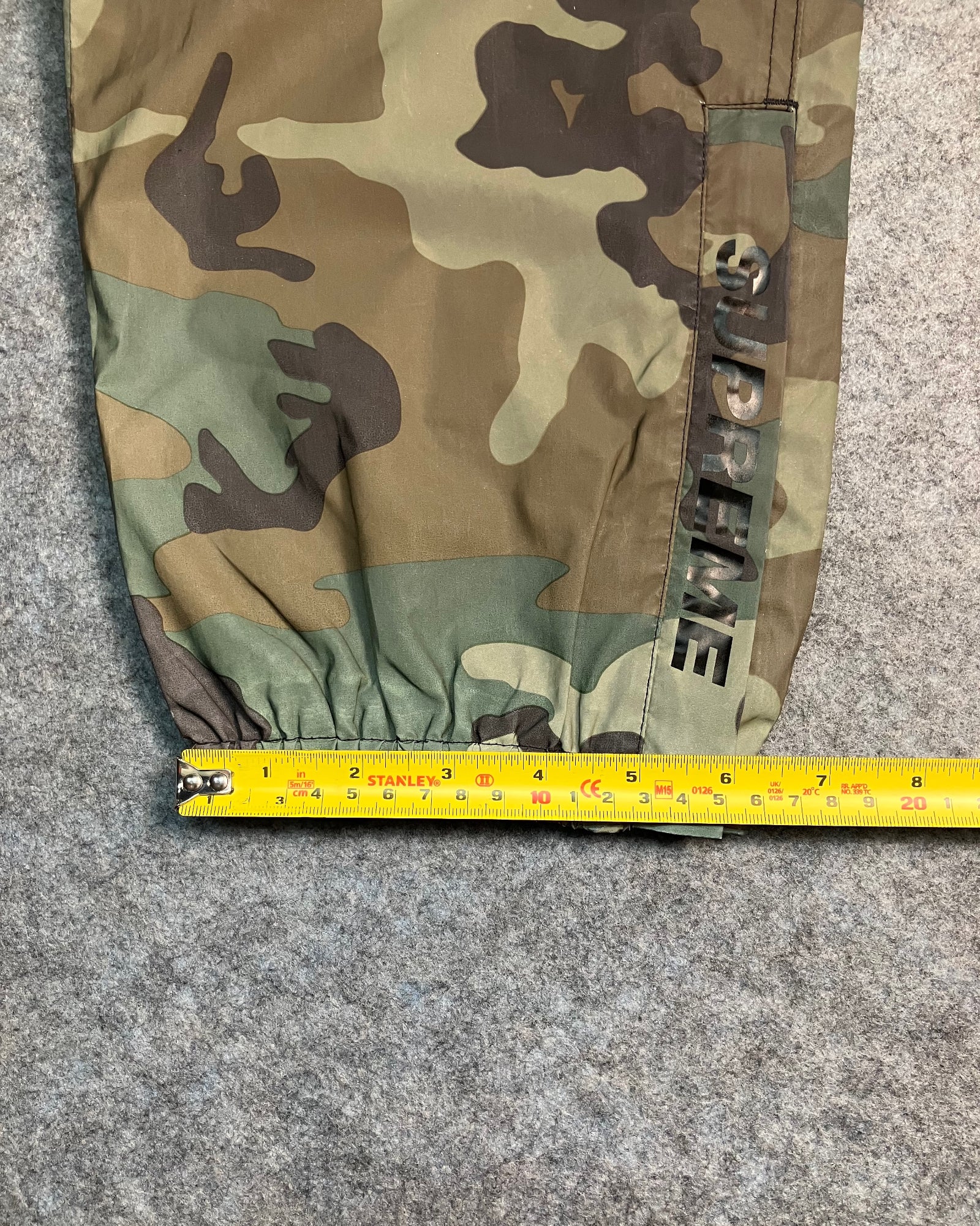 olive camo reflect sweat-pants