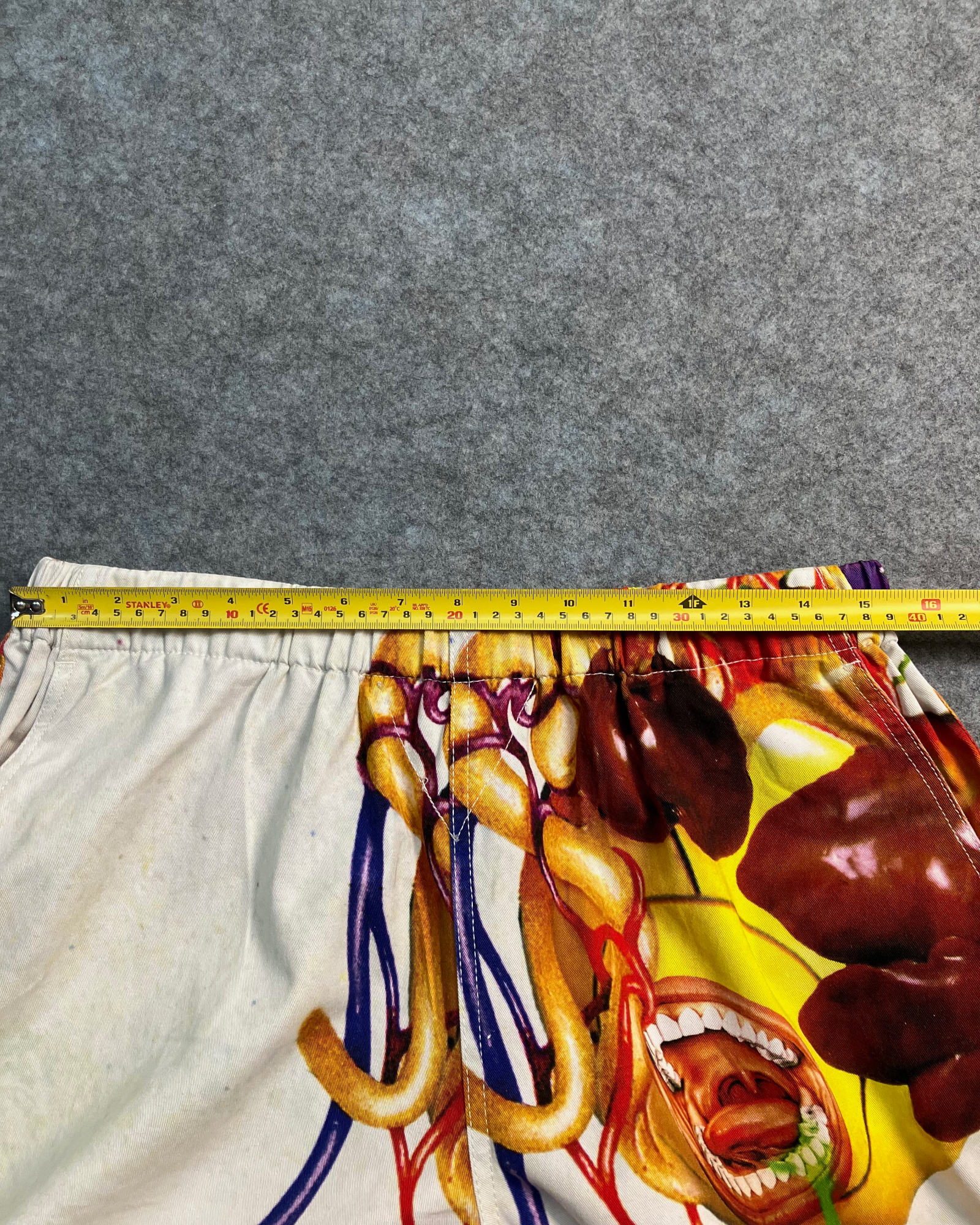 white sekintani norihiro sweat pants