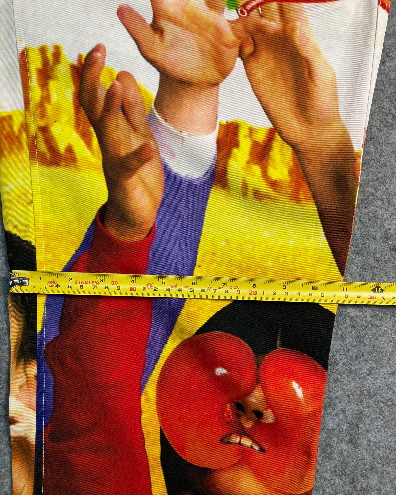 white sekintani norihiro sweat pants