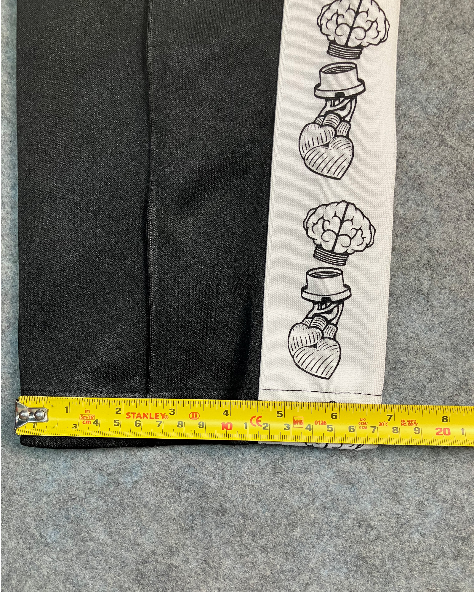 black regular sweat-pants