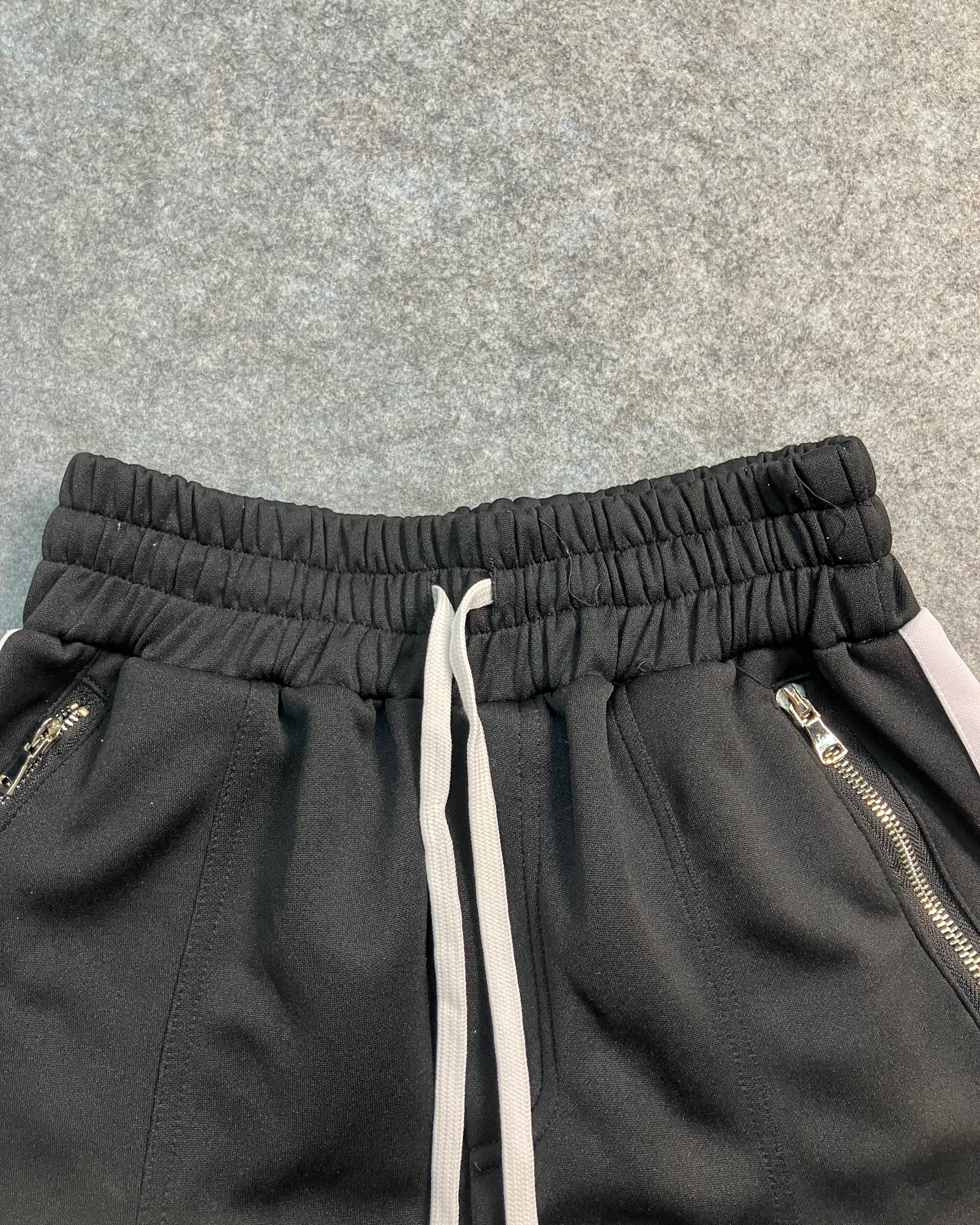 black slim-fit sweat pants