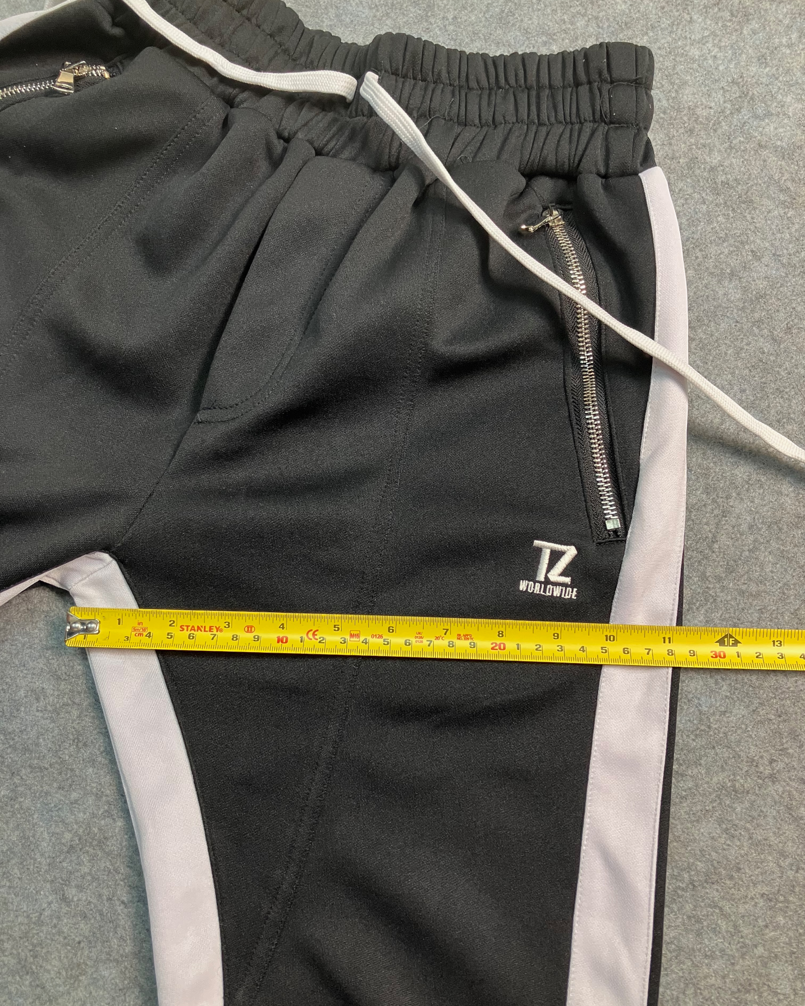 black slim-fit sweat pants