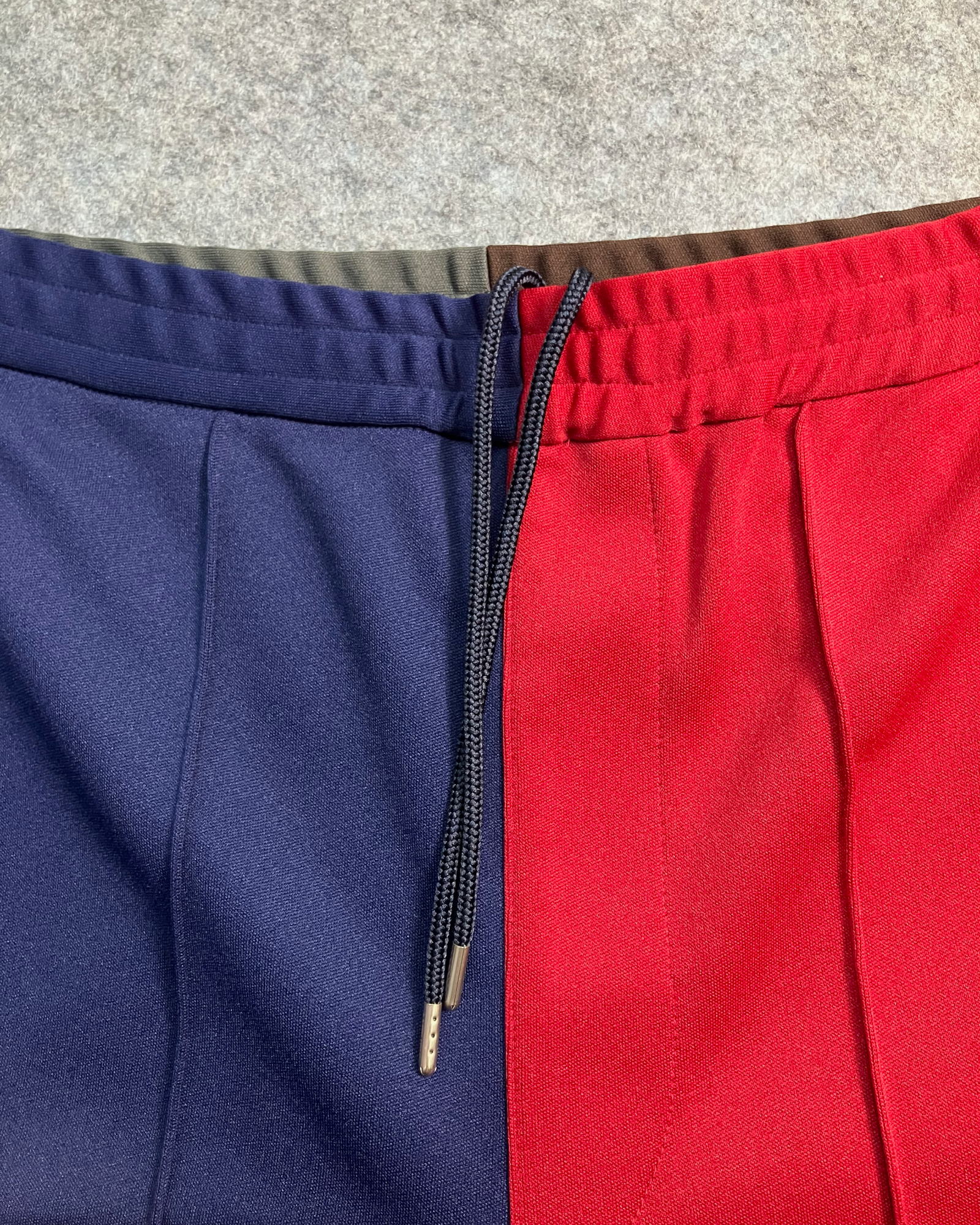 blue red mix sweat-pants