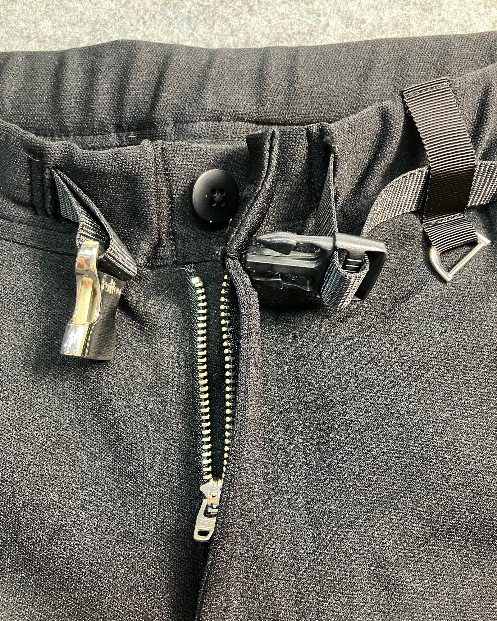 black loose-fit pants