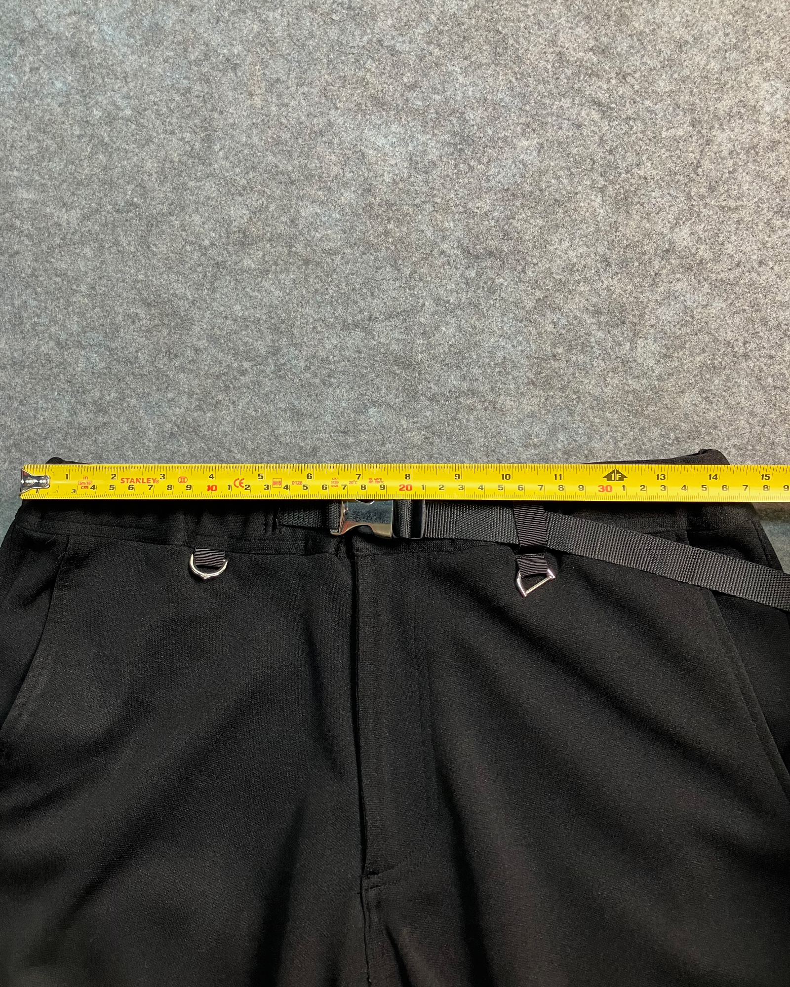 black loose-fit pants