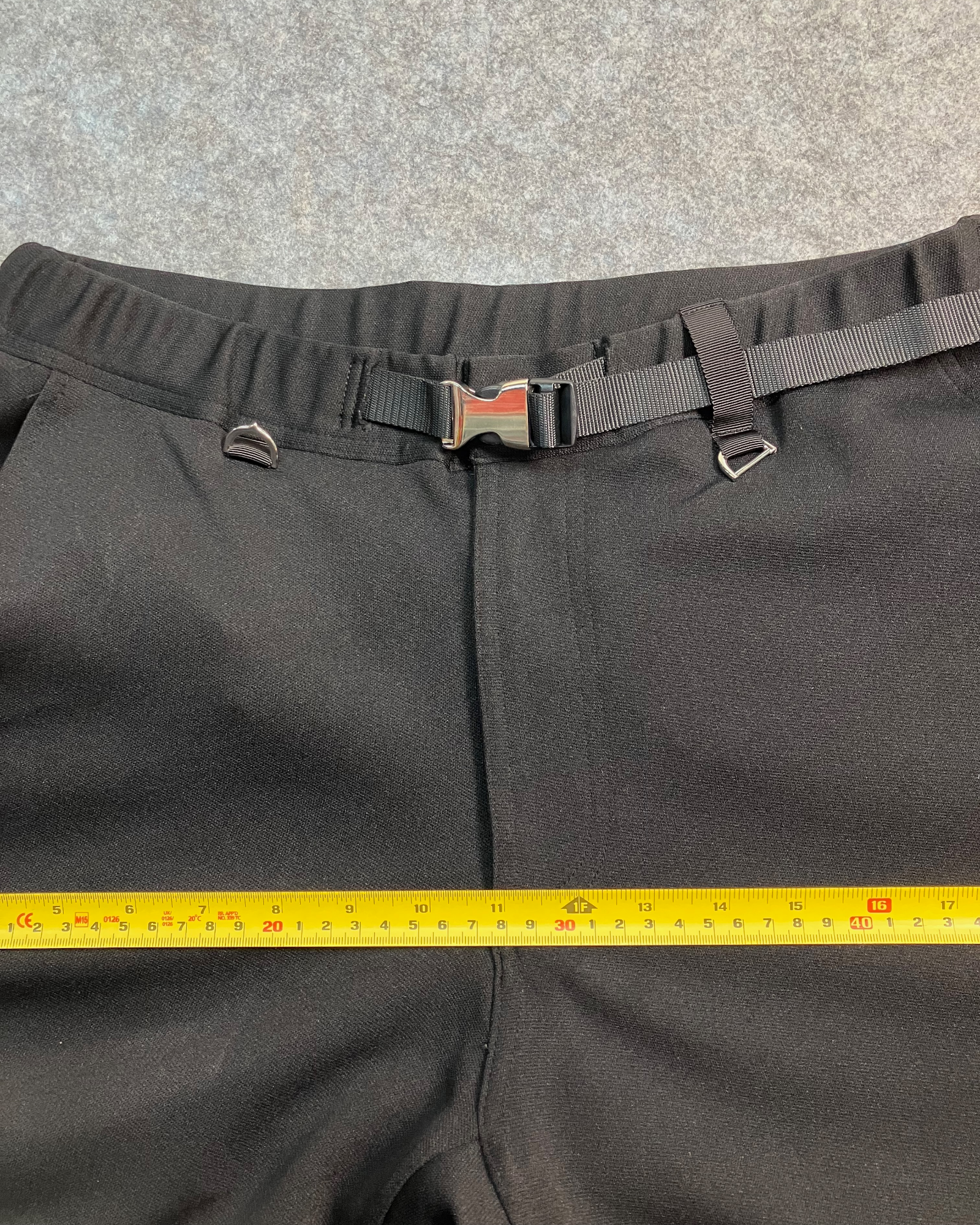 black loose-fit pants