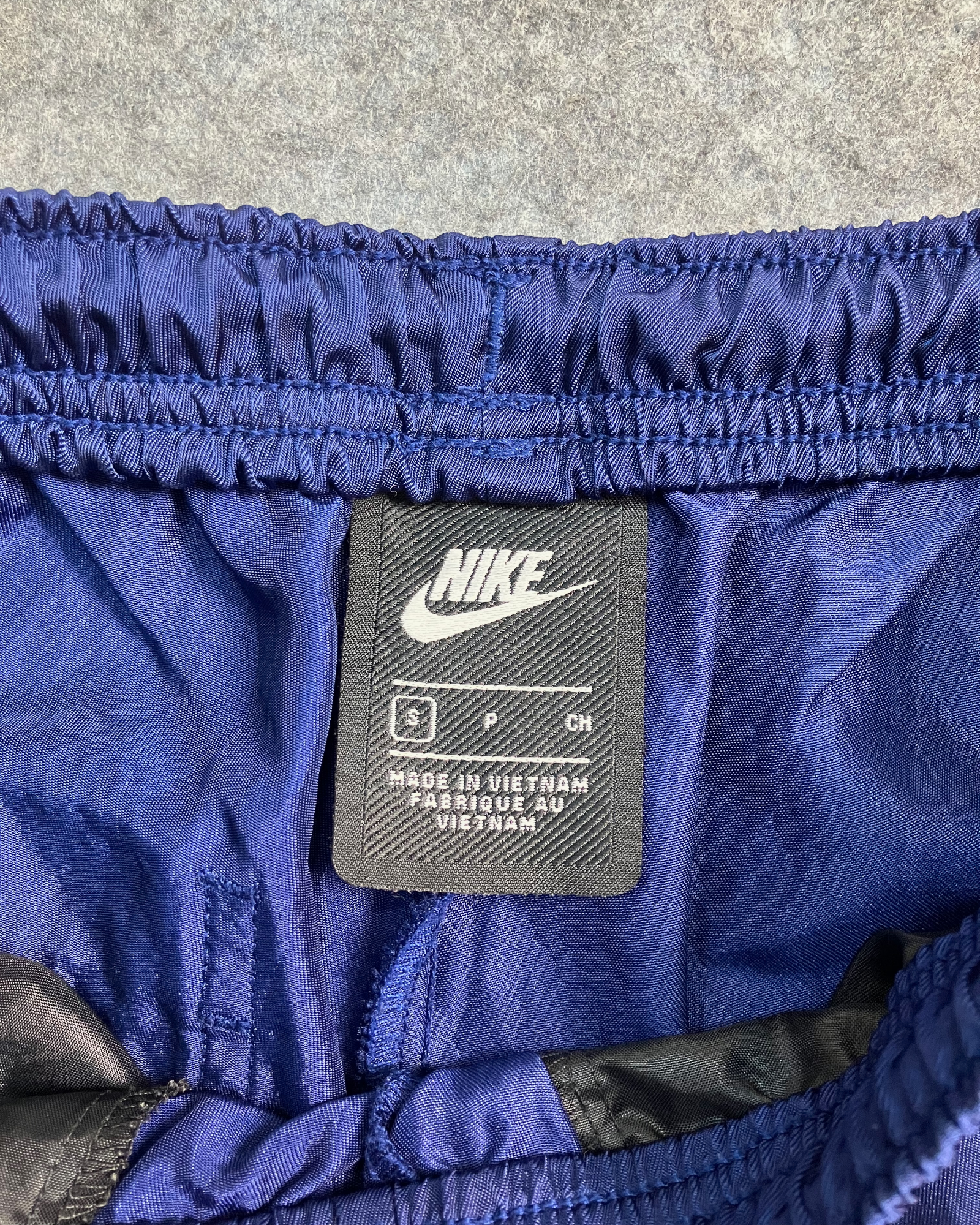 blue jogger pants