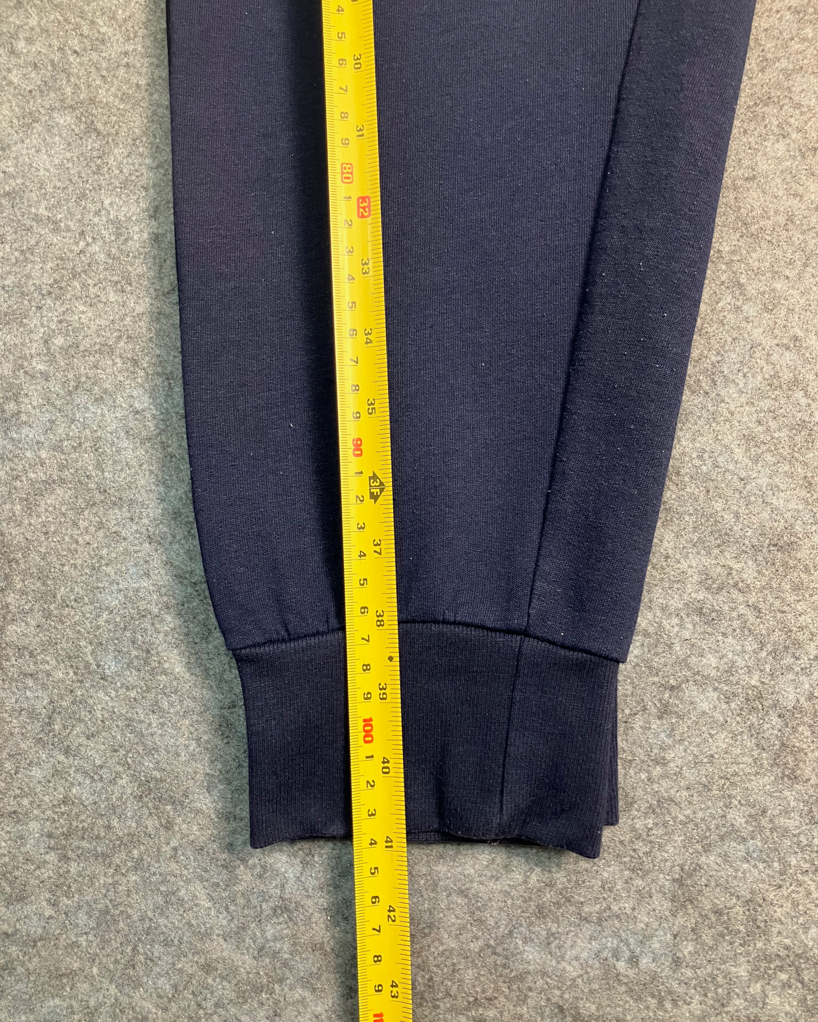 blue jogger pants