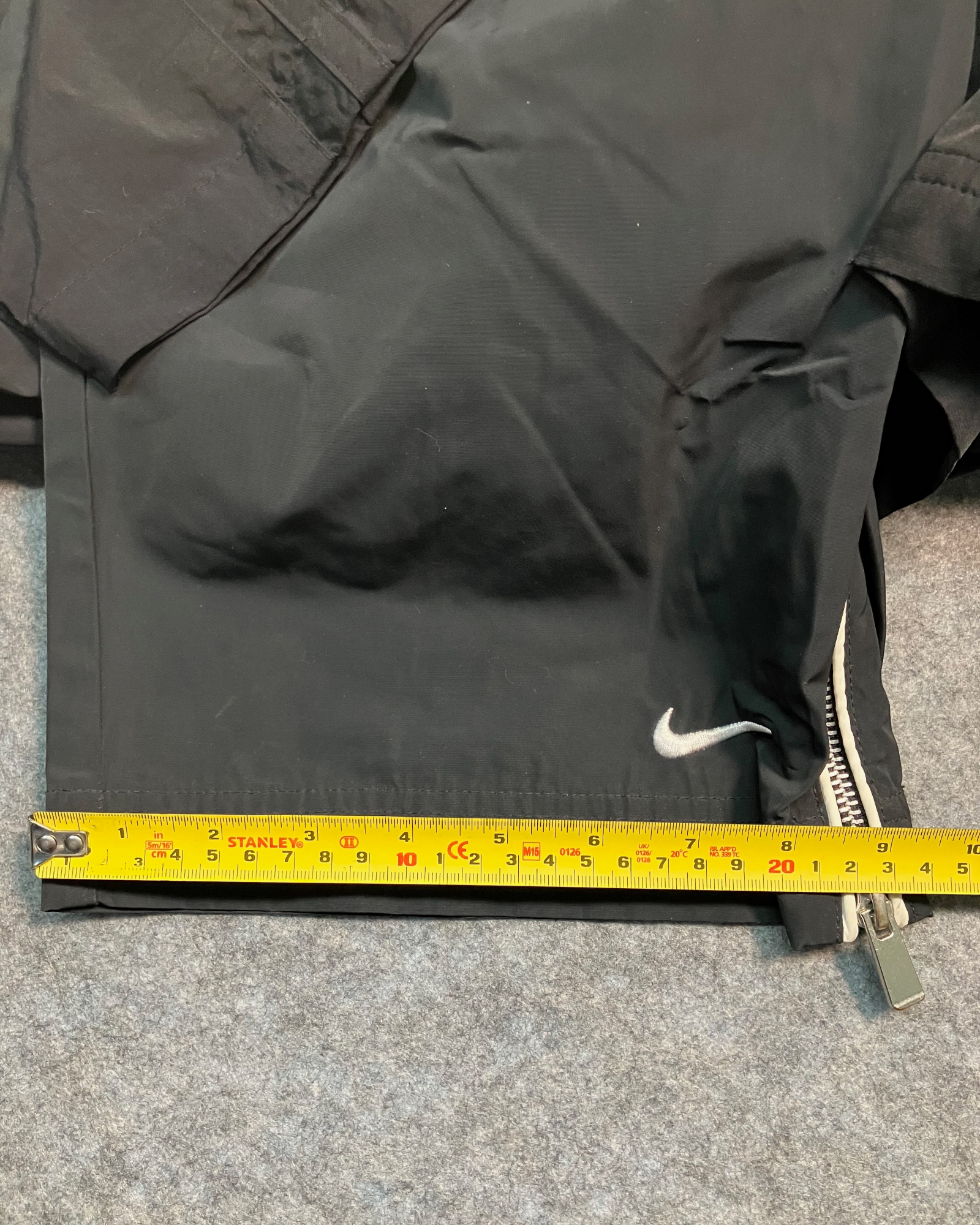 black layer jumbo pants