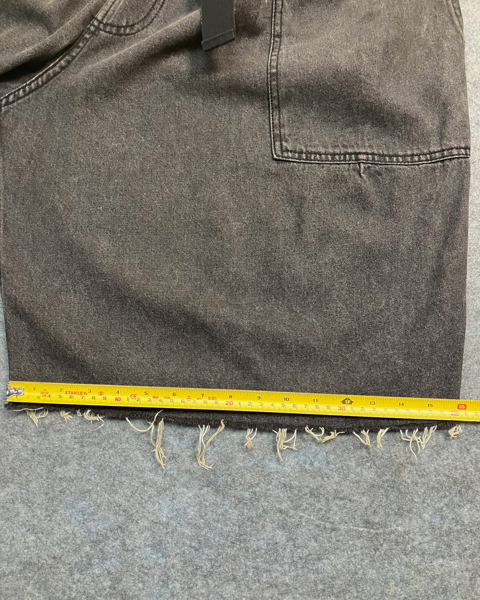 black distressed shorts