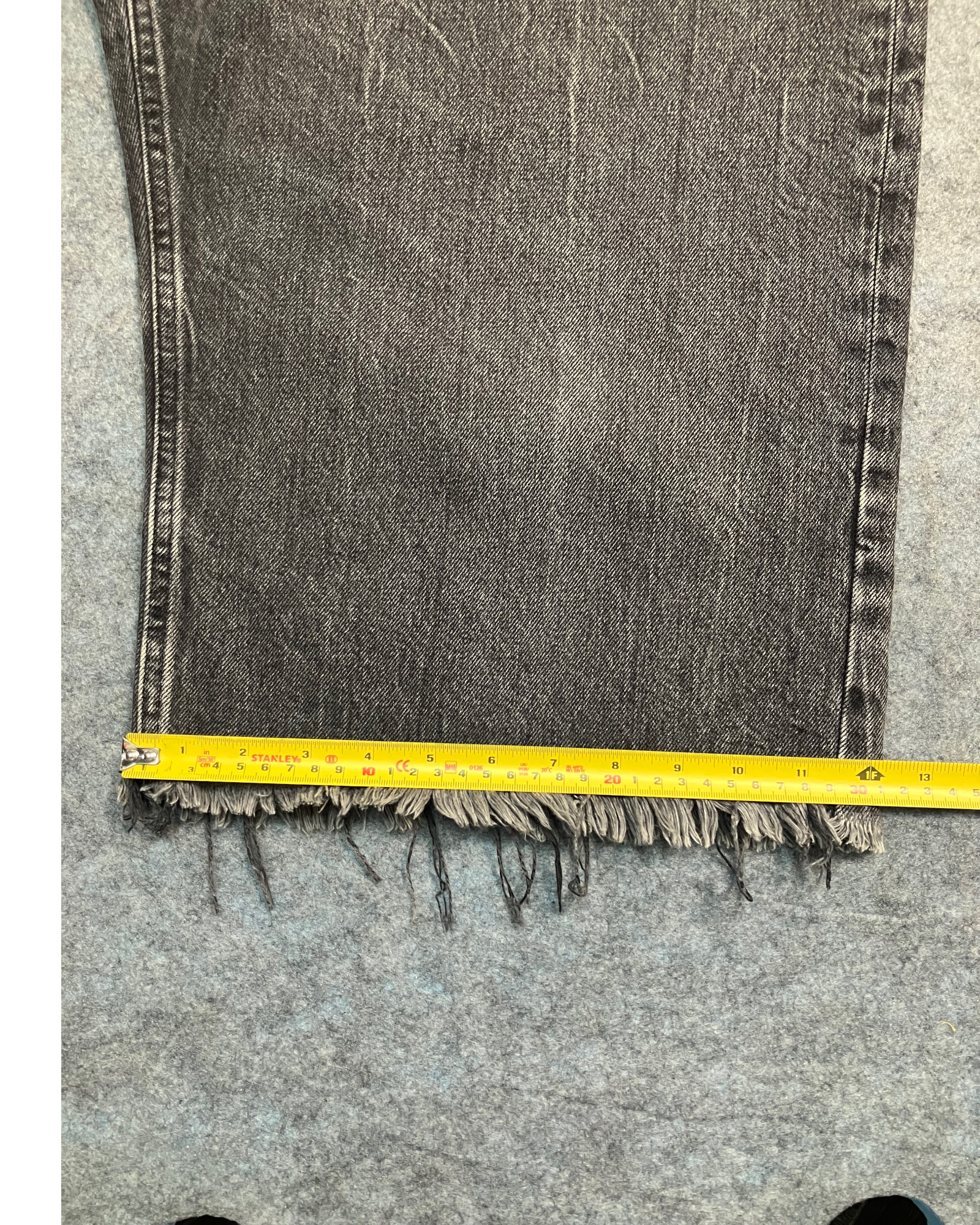 black denim distressed shorts